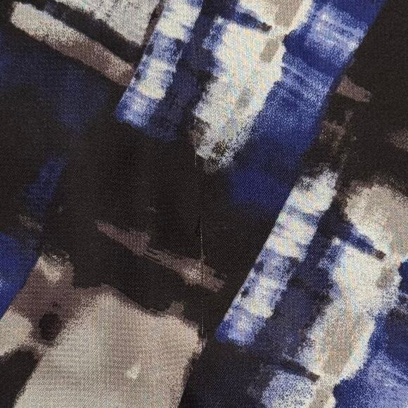 Alyx Woman Top 3/4 Sleeve Abstract Statement Artsy Casual Comfort Blue Black 3X - Picture 6 of 9